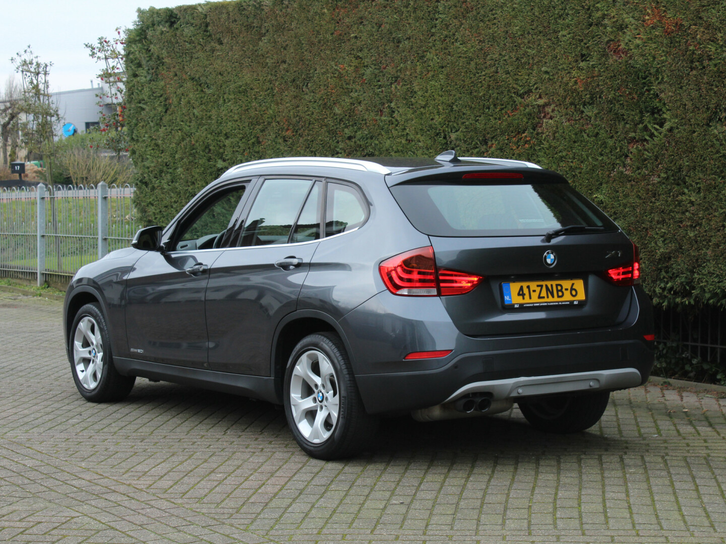 BMW-X1-1